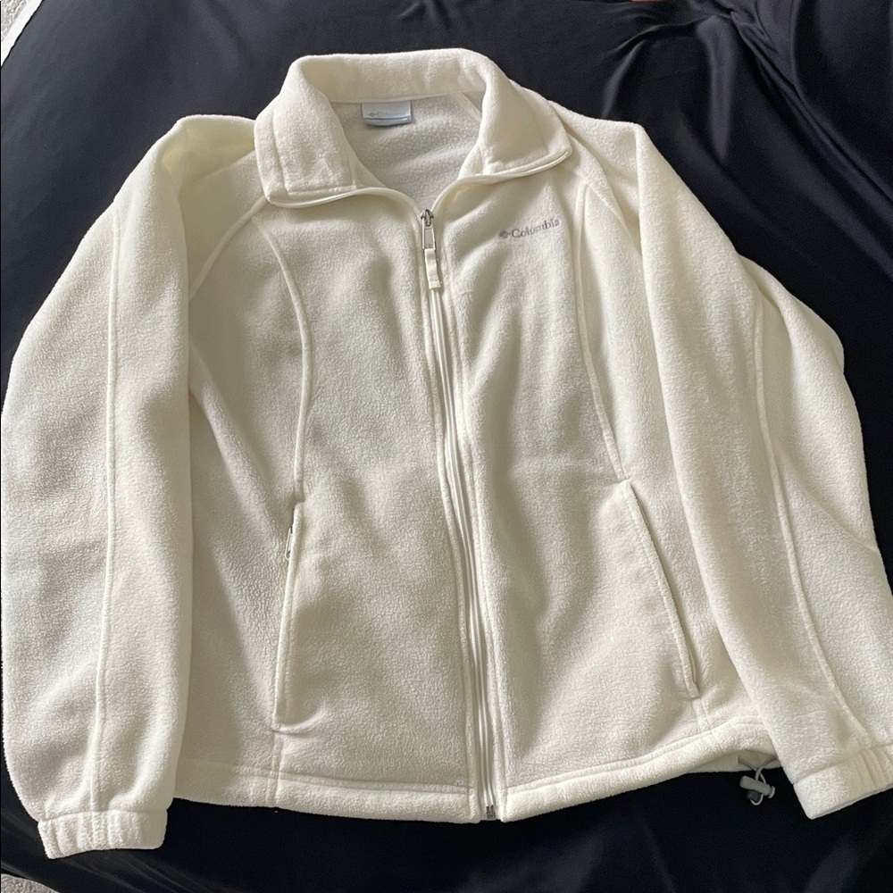 Columbia Women's Cream Fleece Lightweight Jacket